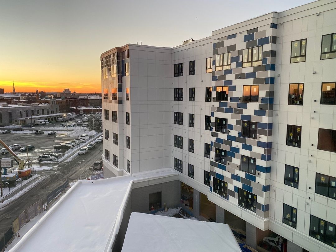 Good morning from Mosaic! We are adding some color to your timeline with a sunrise reflecting off the newly installed siding on this 6-story mixed-use structure. The ground floor of the building will hold retail and restaurant spaces while the other floors will house 146 residential units. #OnSiteSunrise #ProjectUpdate #DellbrookJKSnnArchitect: @dmsdesign_llcnOwner: @procopiocompanies